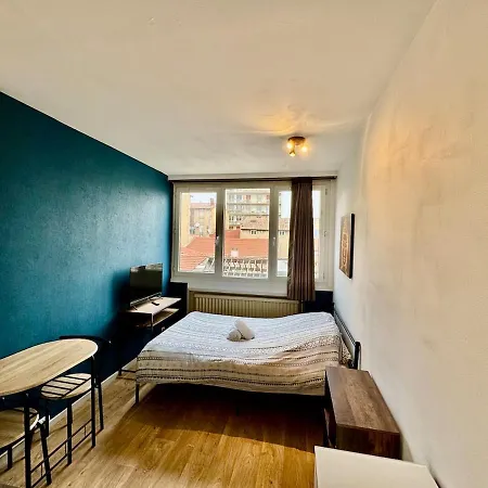 Hyper Centre De - N22 * Βαλένς