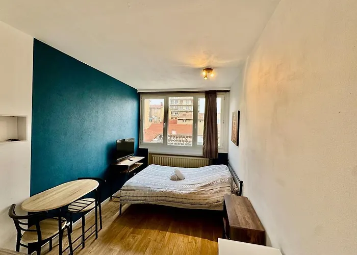 Hyper Centre De - N22 * Βαλένς